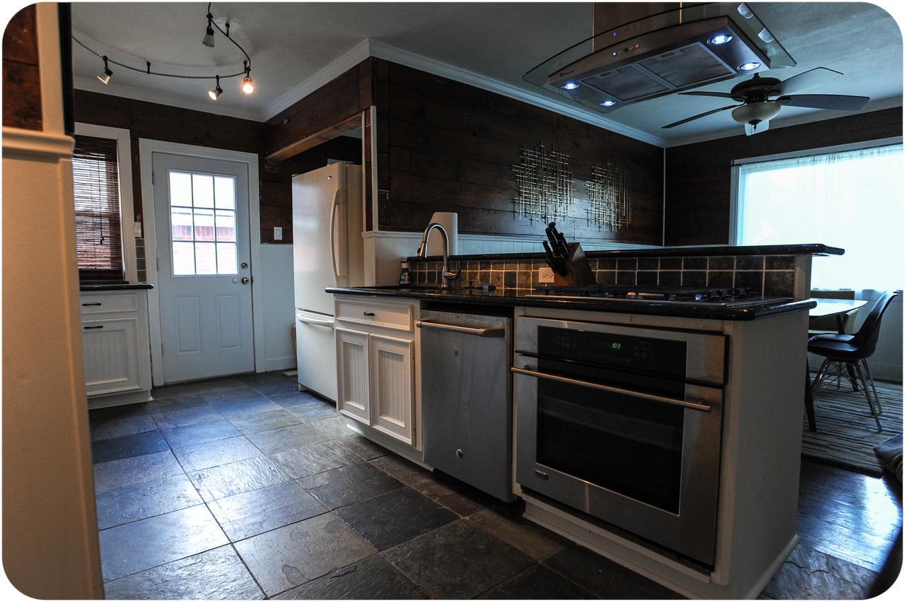 The Coyle Cabin - Close To Downtown, Stadiums, U Of H, Med Center هيوستن المظهر الخارجي الصورة